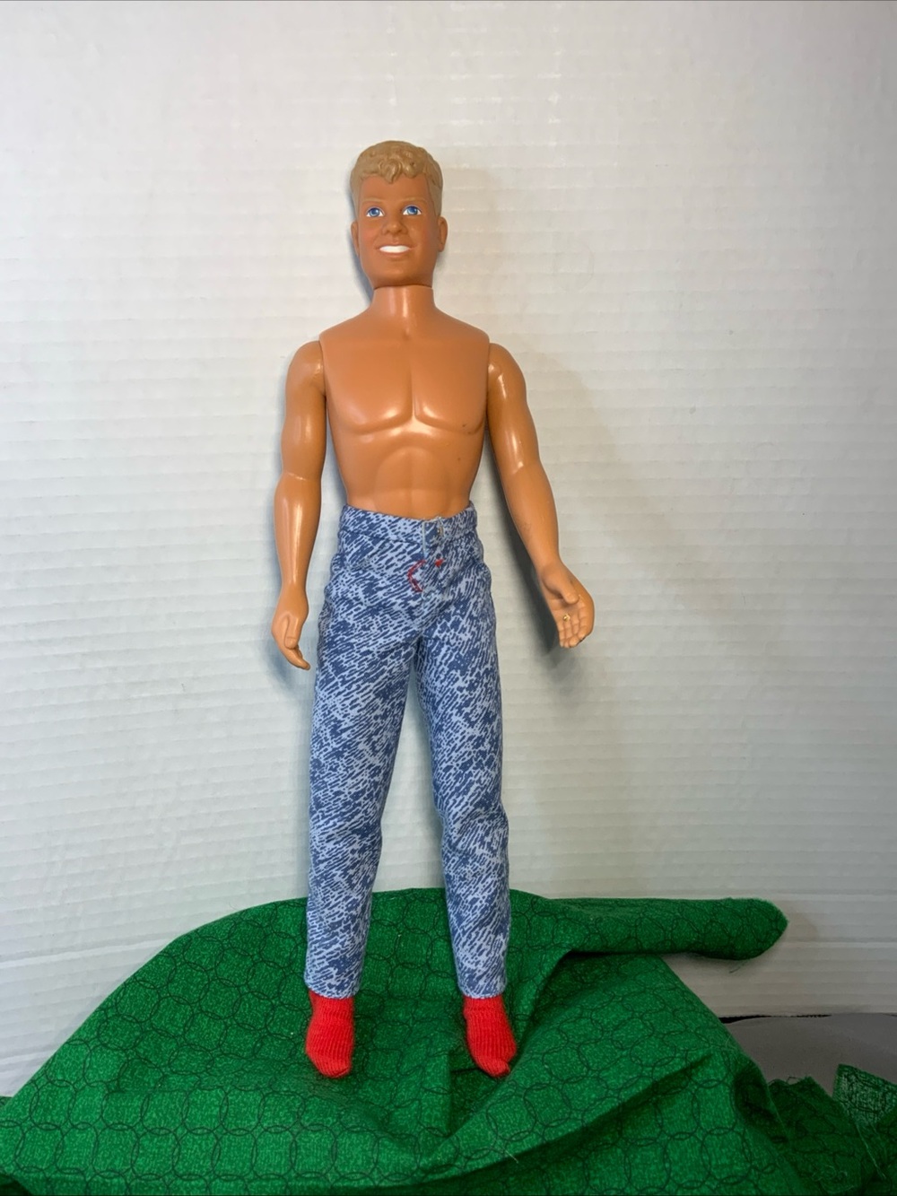 Vintage 1990 Hasbro Joey McIntyre from New Kids on the Block